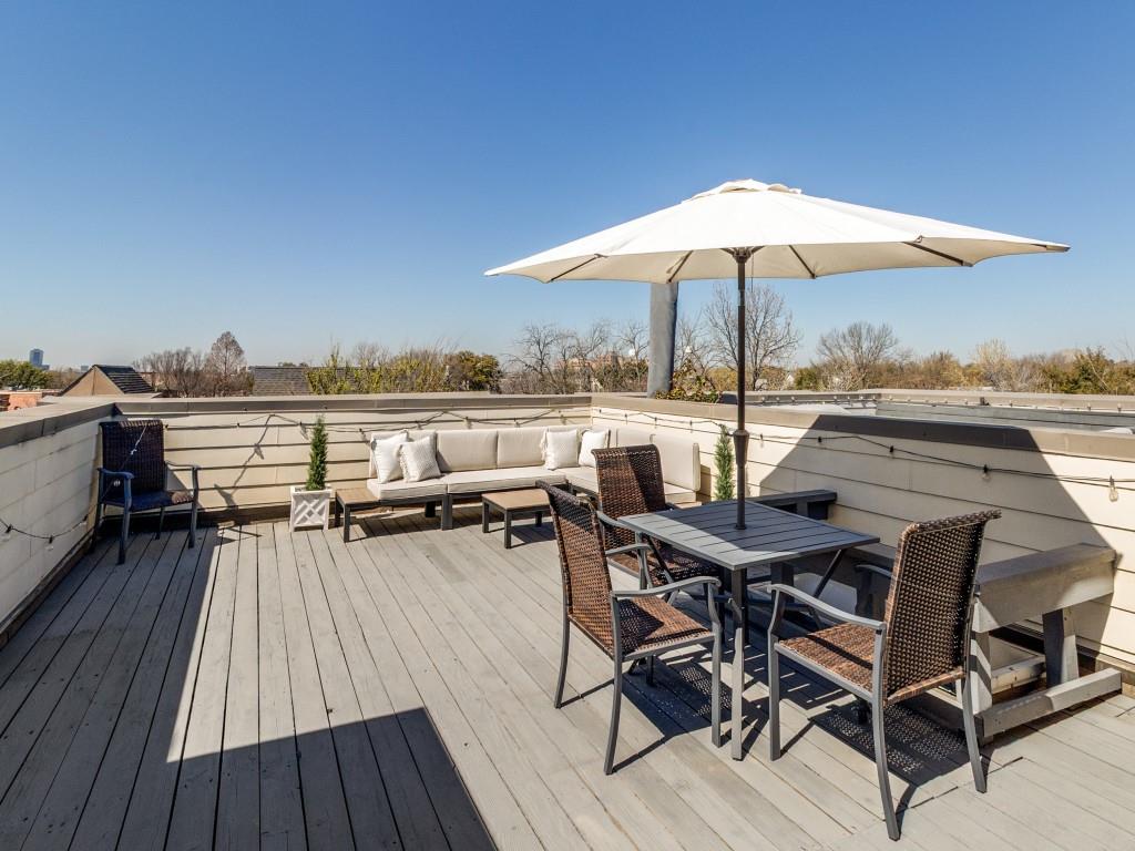 Twnhms 4111 - Residential