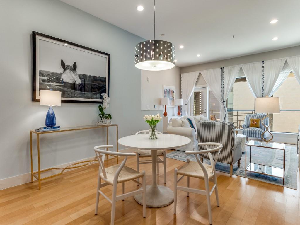 Twnhms 4111 - Residential