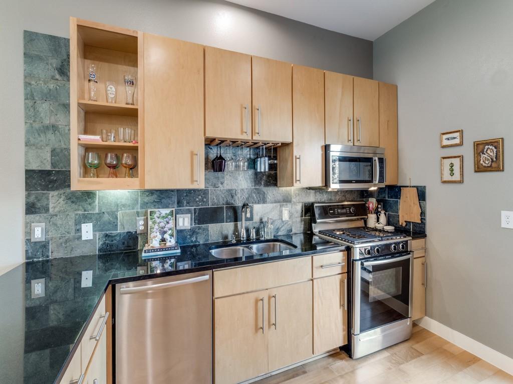 Twnhms 4111 - Residential