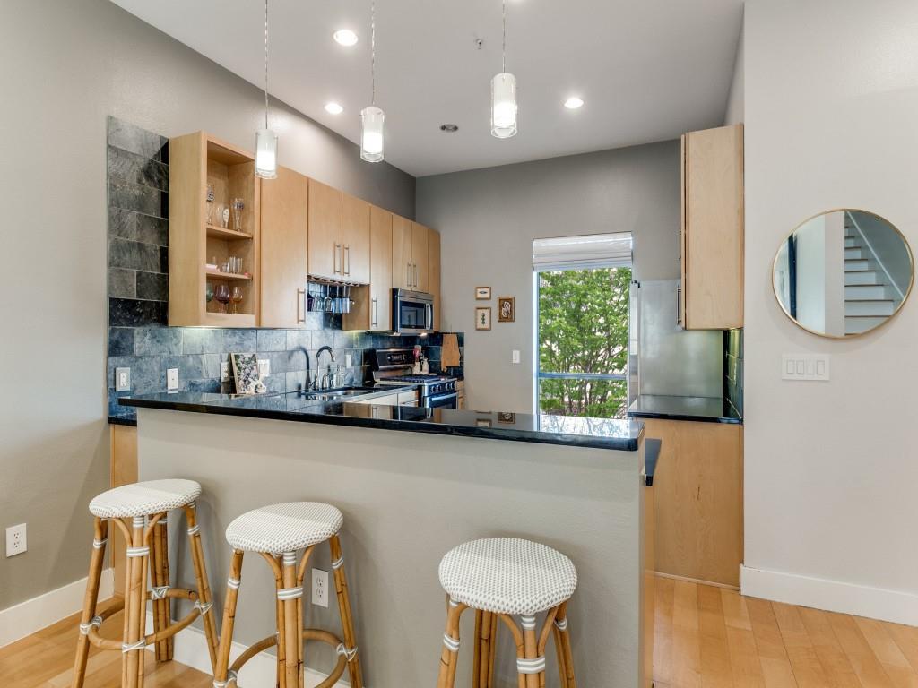 Twnhms 4111 - Residential