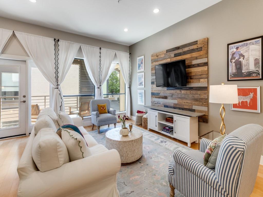 4111 Newton Avenue 7