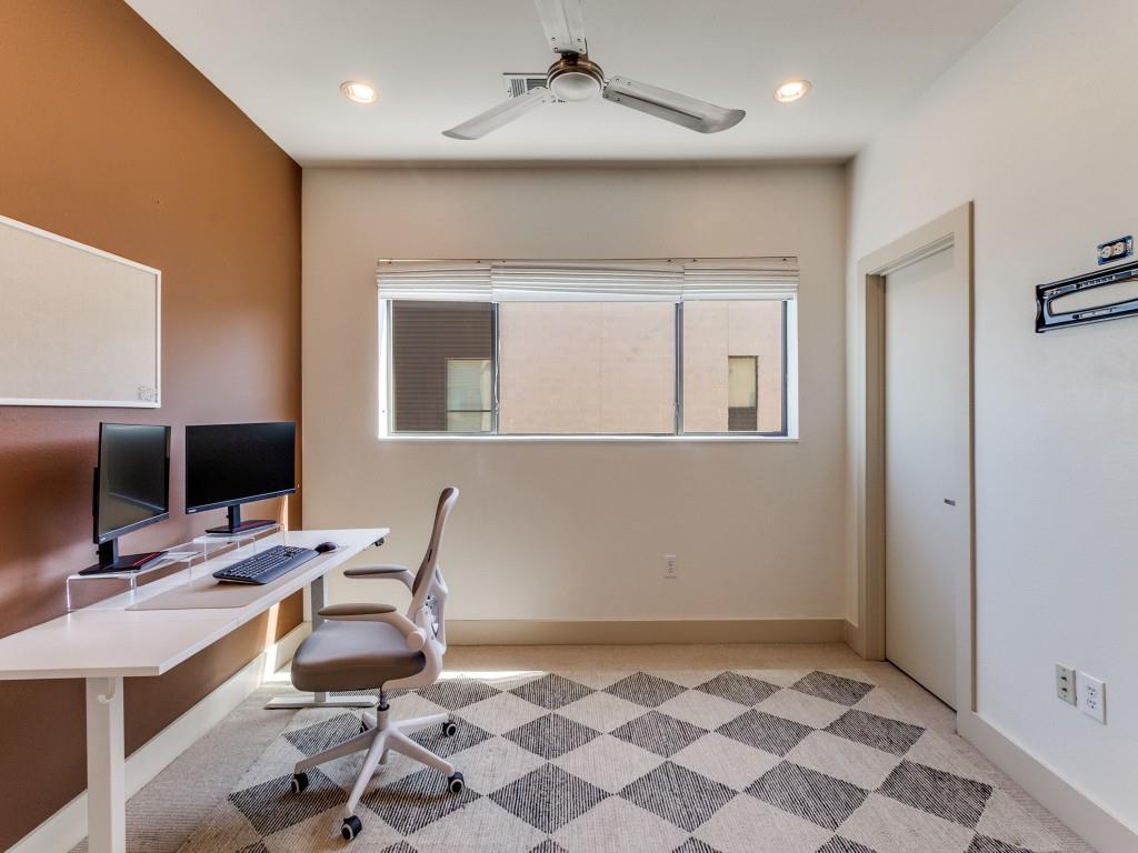 Twnhms 4111 - Residential