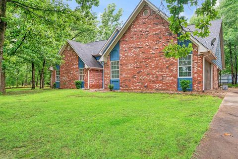 Photo of 144 County Road 43400, Paris, TX 75462 (MLS # 21310956)