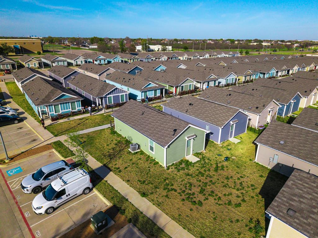 Risinger Court Condos - Residential