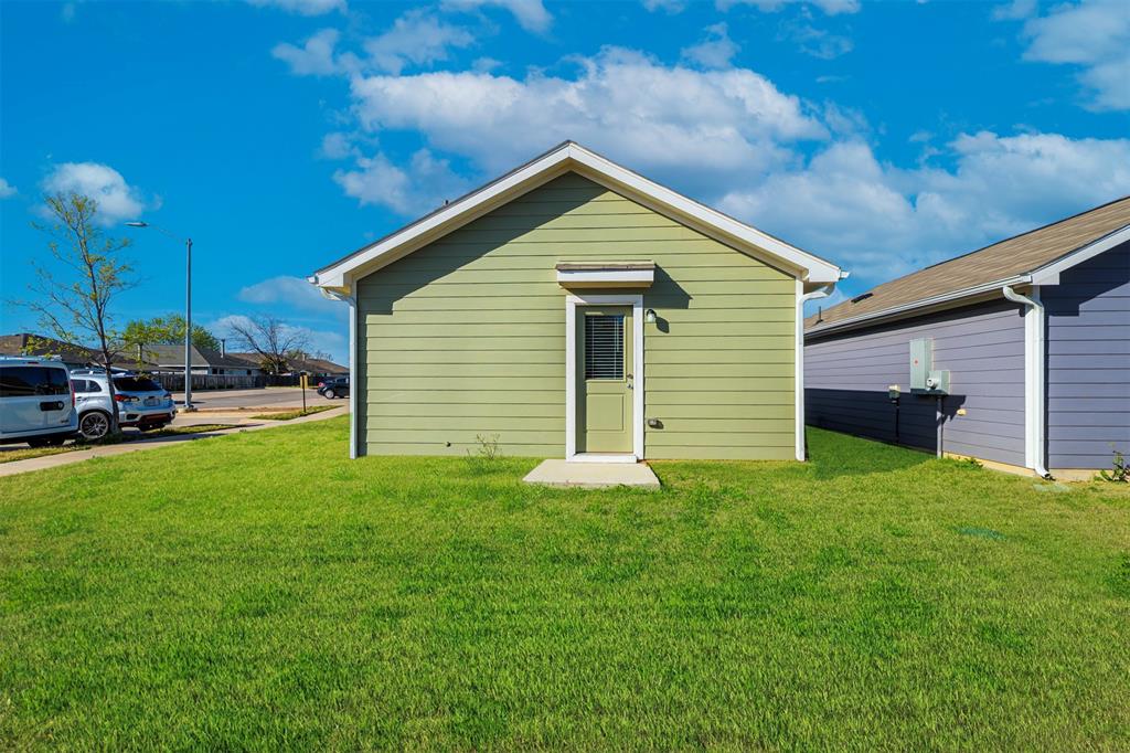 Risinger Court Condos - Residential