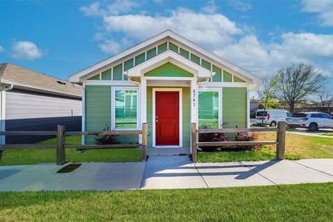 8741 Cottage Creek Drive Fort Worth TX 76123