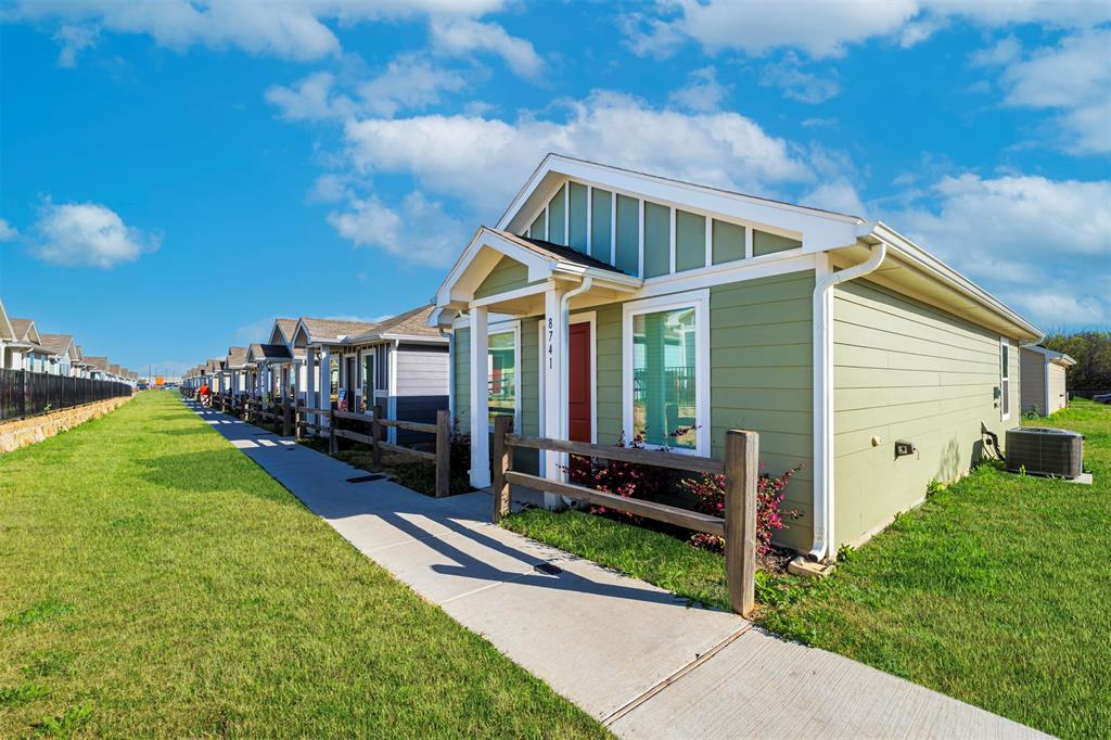 Risinger Court Condos - Residential