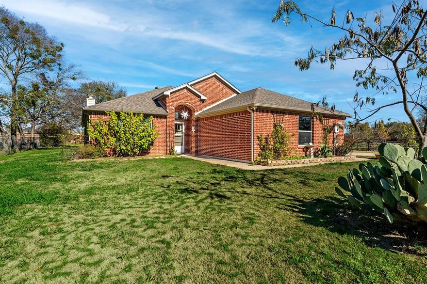 LOVELY METICULOUSLY MAINTAINED BRICK HOME WITH A UNIQUE WORKING ENVIRONMENT WORKSHOP*LARGE 30X20 INSULATED GARAGE COMPLETE WITH ELECTRICITY*9 SEPARATE 110 OUTLETS & ONE 220 FOR HEAVY USAGE*EXTREMELY LONG DRIVEWAY IN* EXTERIOR HOME CURB APPEAL*COUNTRY LIVING AT BEST* ALL THIS WITHIN 1928 SQ. FT BUILT THIS HOME IN 2017 * GARAGE *NICELY SITUATED ON .42 ACRE LOT* LOCATED IN THE TIOGA ISD OFFERS STRONG ACADEMIC OUTCOMES AND A SUPPORTIVE SMALL-SCHOOL ENVIRONMENT AS ITS PRIMARY ADVANTAGES*OPEN FLOOR PLAN*STONE WOOD BURNING FIREPLACE*CEILING FANS THROUGHOUT HOME*OPEN KITCHEN WITH CUSTOM CABINETS & GRANITE COUNTERS*STAINLESS APPLIANCES*EXTREMELY LARGE PANTRY AND LAUNDRY ROOM 3 SPLIT BEDROOM 2 BATH HOME* SPACIOUS MASTER BEDROOM AND MASTER BATHROOM*WALK IN SHOWER*DUAL SINKS*AND TWO LARGE WALK-IN CLOSET* HOME FEATURES GRANITE COUNTERS*LARGE BEDROOMS* WOOD TILE FLOORING THROUGHOUT*CITY SERVICES*ALL ELECTRIC*WATER AND SEWER*BRICK EXTERIOR*COVERT PATIO*SIDE ENTRY*21X22X8FT CEILING, 2 CAR OVERSIZED GARAGE*TIOGA IS LOCATED ON THE SHORES OF LAKE RAY ROBERTS & OFFERS EASY ACCESS TO THE LAKE'S STATE PARKS AND BOAT RAMPS*NO HOA DUES*A LITTLE PIECE OF PARADISE NESTLED IN THE SMALL TOWN OF TIOGA!!THE VACANT FIELD NEXT DOOR THE PROPERTY GIVES A COUNTRY FEEL.