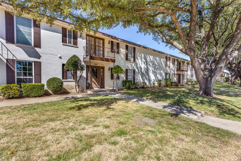 4014 Ridglea Country Club Drive