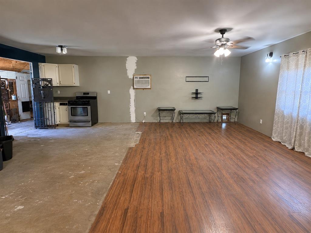 201 Sandy Lane