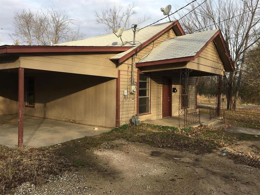 Great investment opportunity! Owner is willing to sell in bulks. Contact co-listing agent for more information.