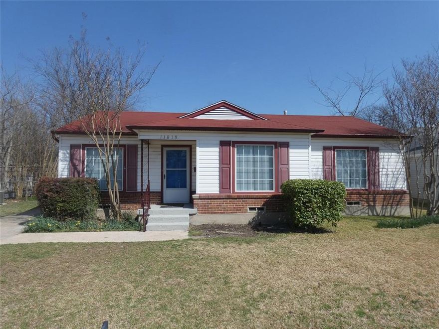 !!!OPEN HOUSE this Friday 01-09-2026 4pm-5pm!!! **REAL EASY QUALIFYING OWNER FINANCING**BUY HERE PAY HERE** 3 BEDROOMS,1 BATHROOM,1 DETACHED GARAGE,CENTRAL HEAT & AIR,READY FOR IMEDIATE OCCUPANCY**SHINY WOOD FLOORING,LARGE FENCED LOT,NEAR FREEWAY, WALK TO FIESTA'S SUPERMARKET ON JUPITER & GARLAND ROAD,SCHOOLS CLOSE BY....COME & SEE**H A P P Y  N E W Y E A R **