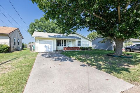 A home in Sherman