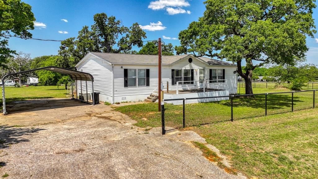 215 Dorothy Lane