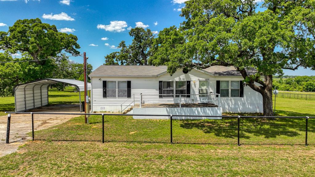 215 Dorothy Lane