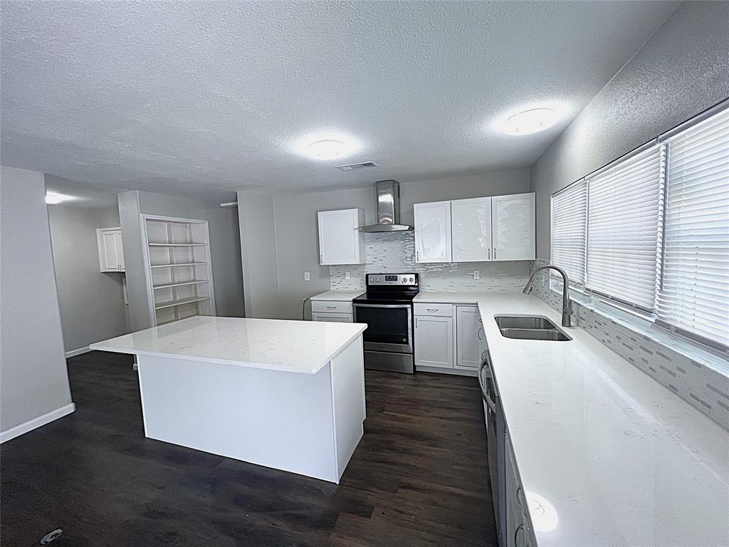 1506 Carnation Drive