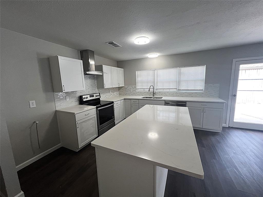1506 Carnation Drive