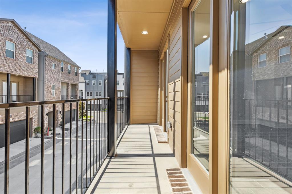 SoHo Square - Residential