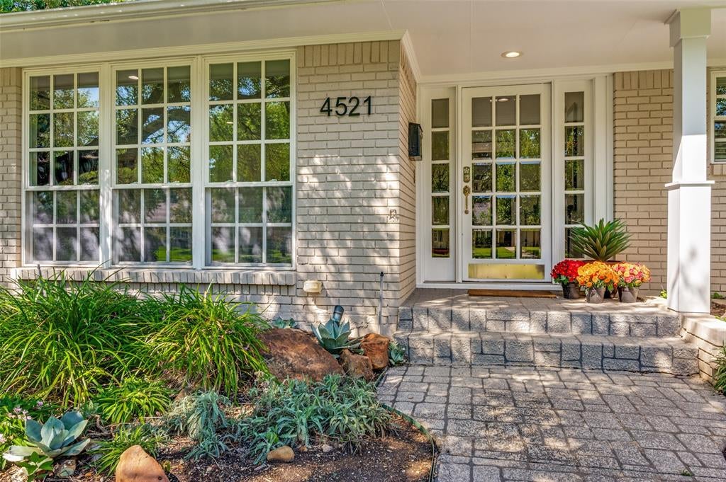 4521 Nashwood Lane
