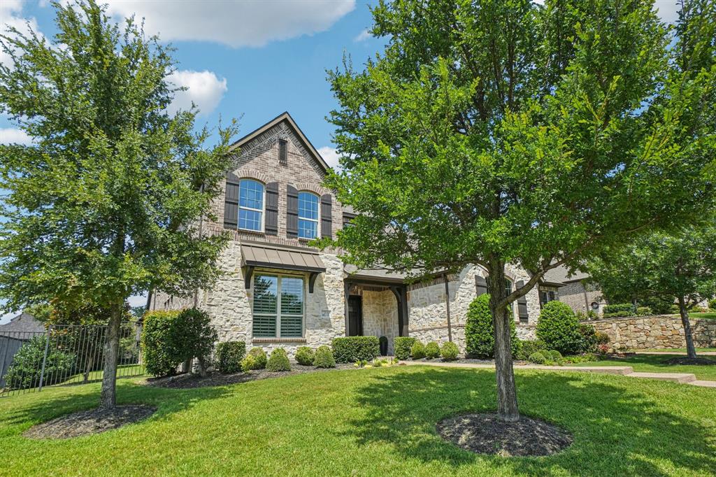 3 Hale Court