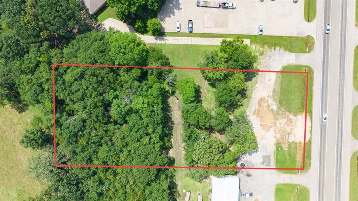 Photo 1 of 16 — 788 E Lennon Drive, Emory, TX 75440