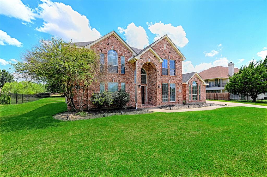 1112 Bentwater Parkway