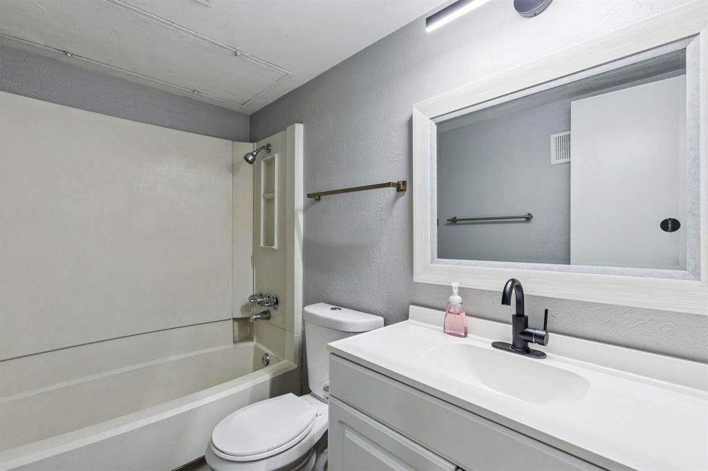 Wedglea Place Condos Bldg B - Residential