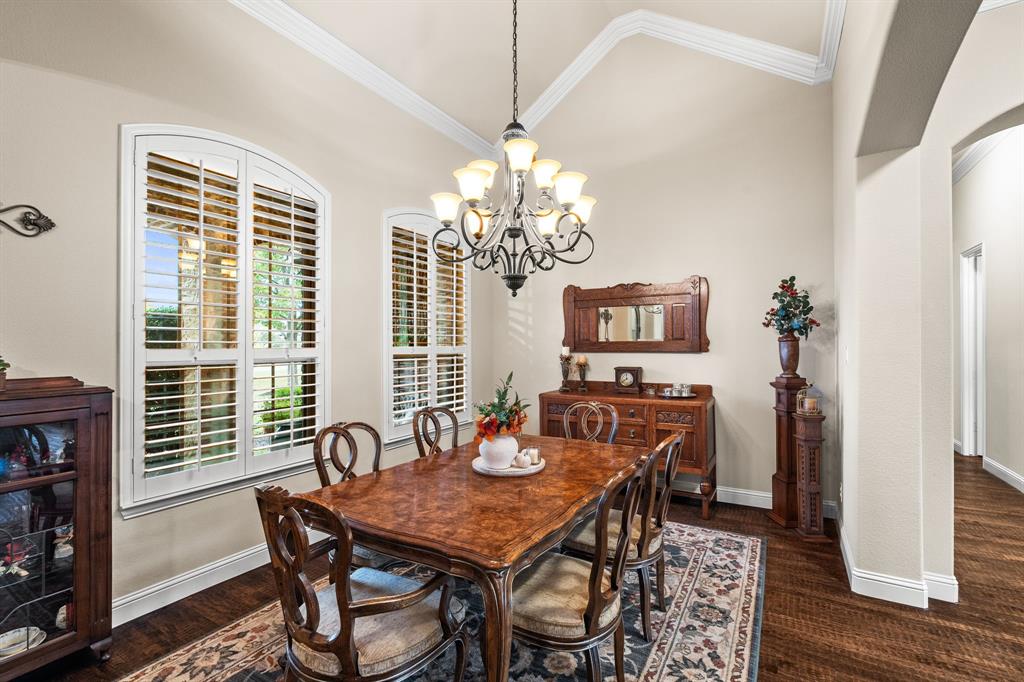 2080 Claremont Drive