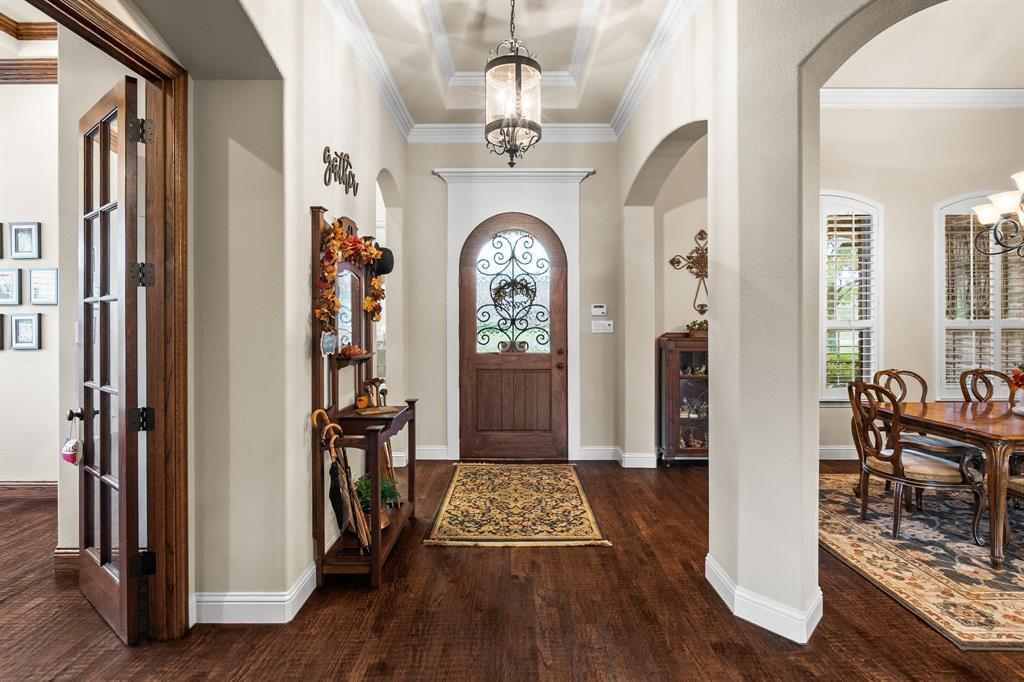 2080 Claremont Drive