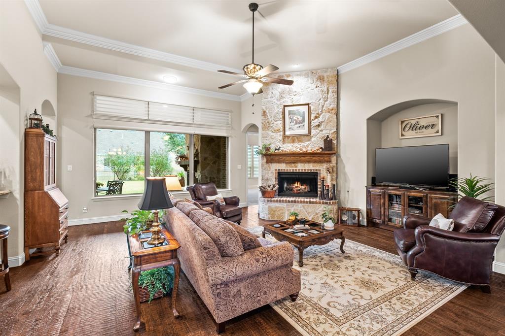 2080 Claremont Drive