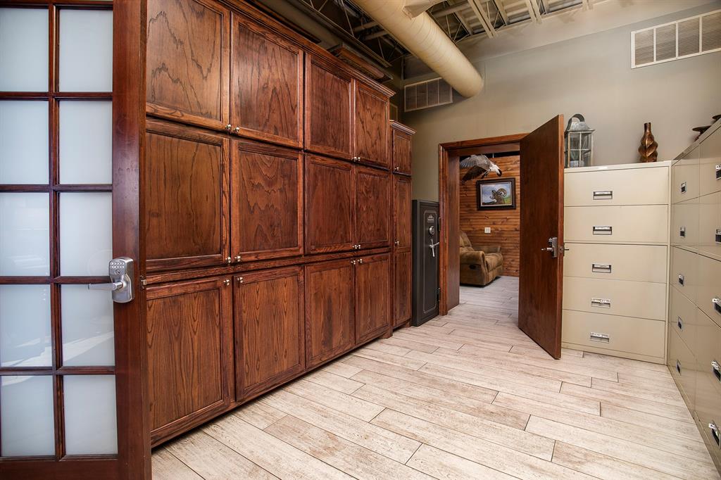 Metro East Ph 1 - Commercial Sale