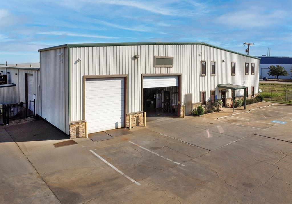 Metro East Ph 1 - Commercial Sale