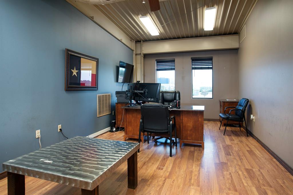 Metro East Ph 1 - Commercial Sale