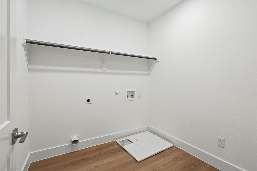 Cavens Colonial Ave - Residential