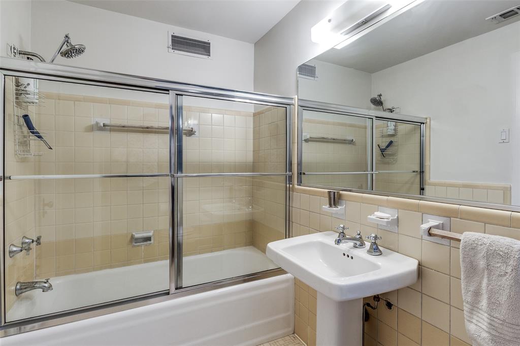 Gaston Place - Residential