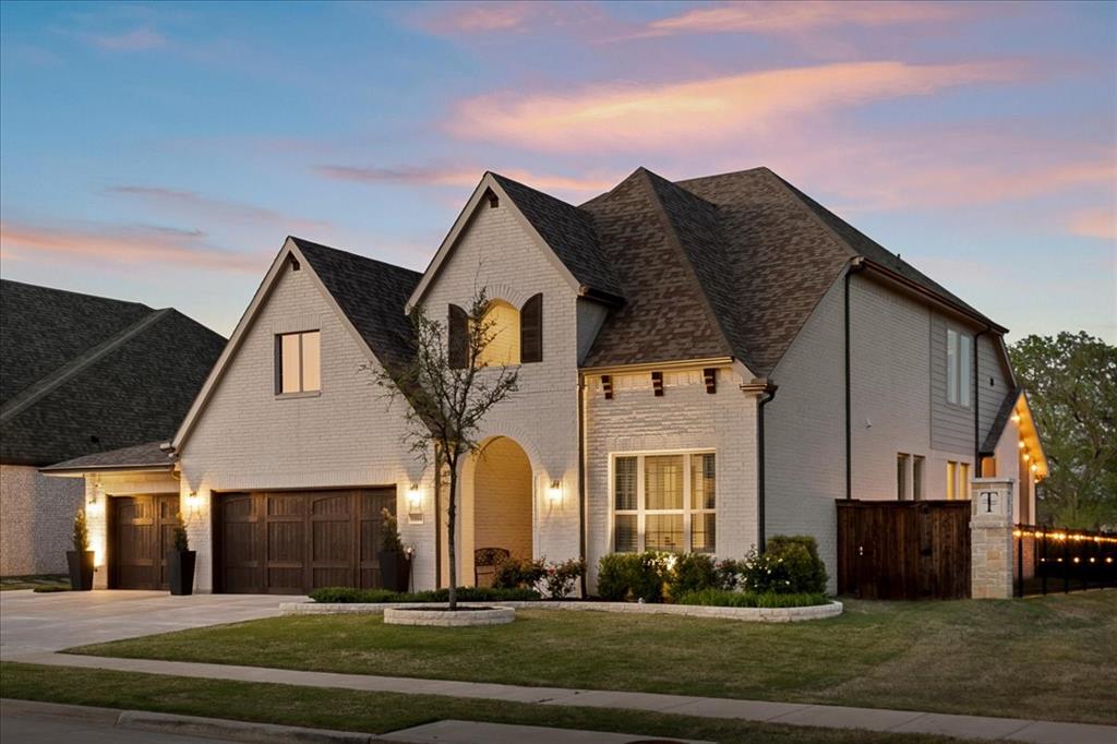 8804 Autumn Lake Trail