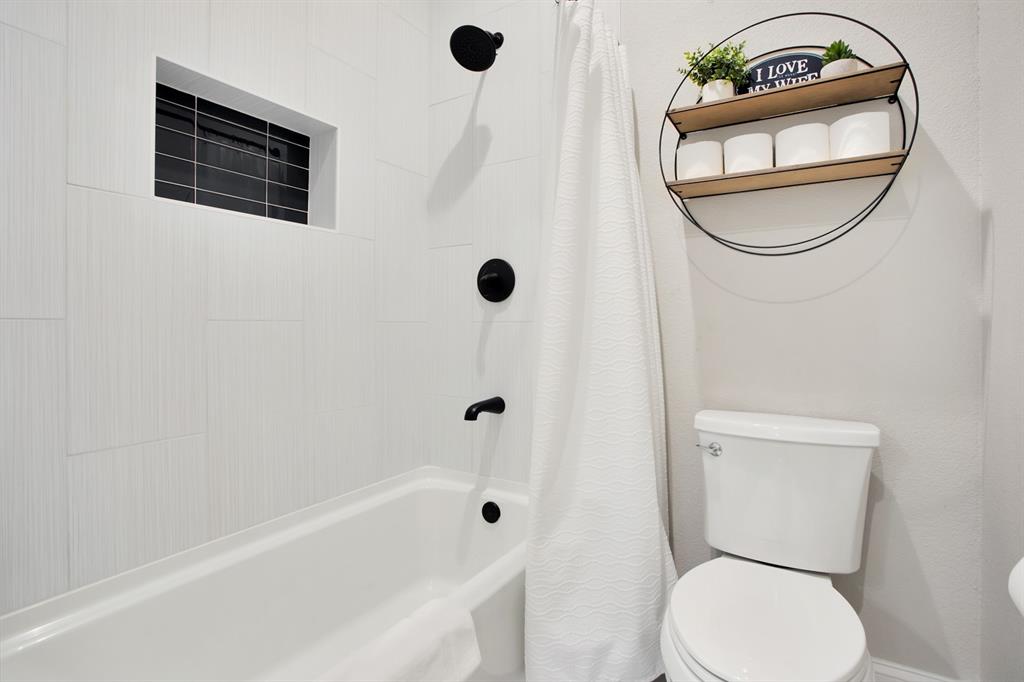 Woods of Glen Ellen - Residential