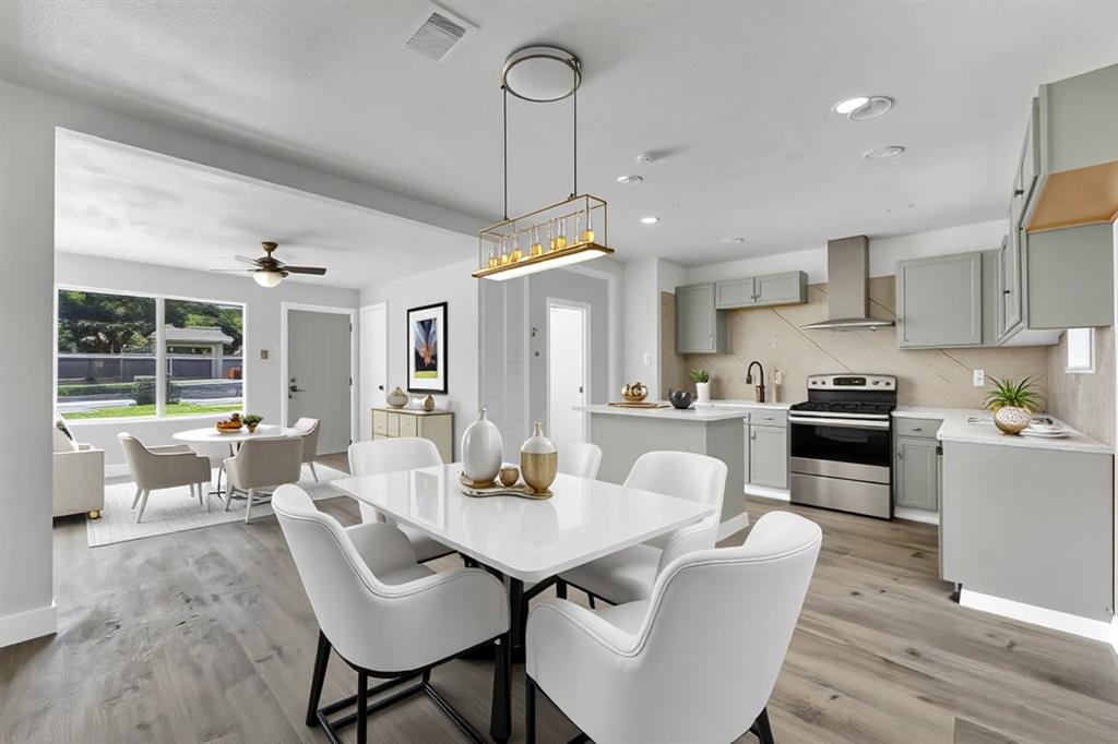 1507 E Lovers Lane