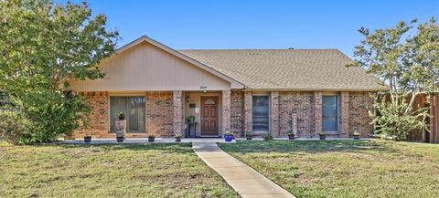 Photo of 2609 Kimberly Drive, Garland, TX 75040 (MLS # 21232582)