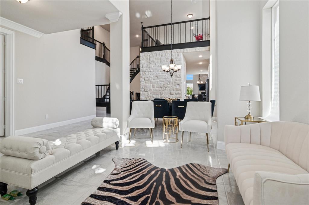 3613 Sparkling Drive