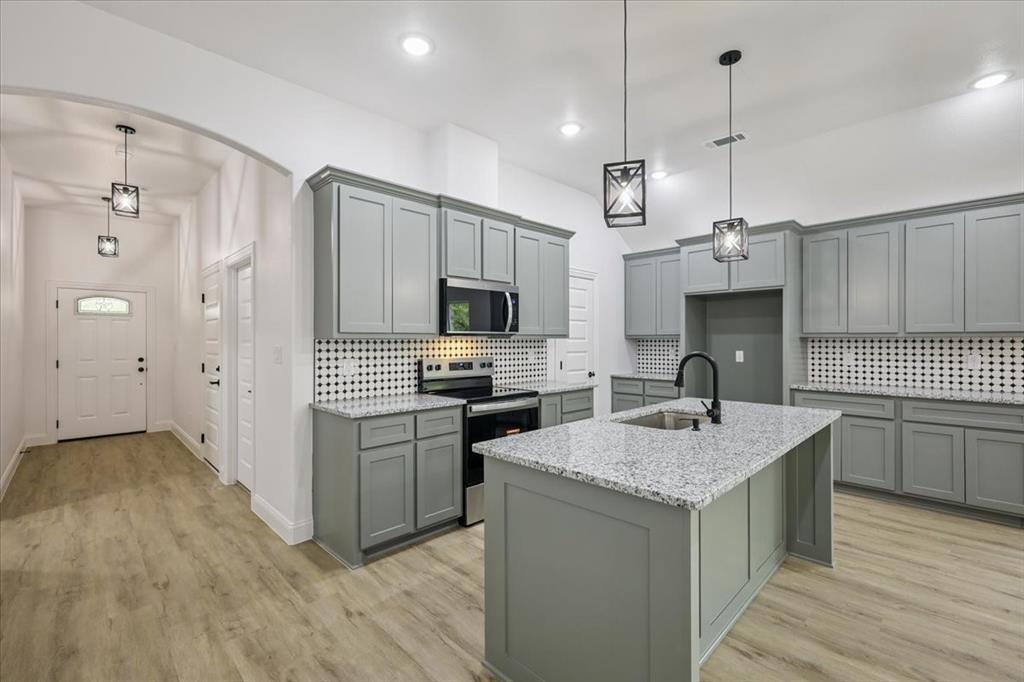 A 0867 J PIERSON ACRES .182 - Residential