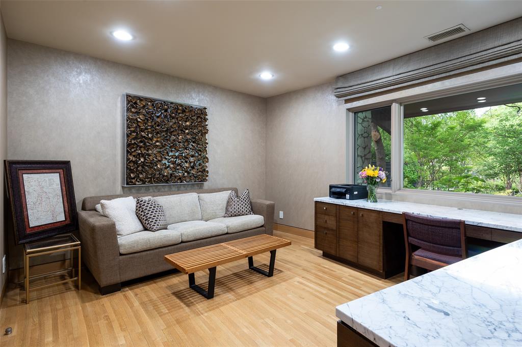 CLOISTERS ANNEX - Residential