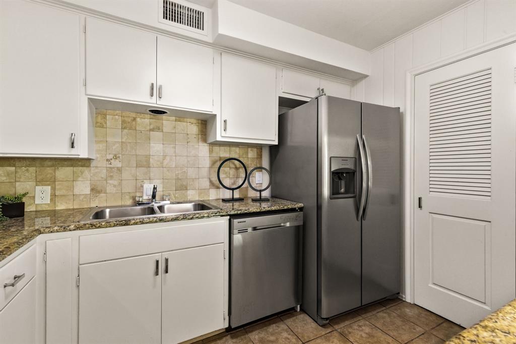 Prestwick Manor Condominiums - Residential