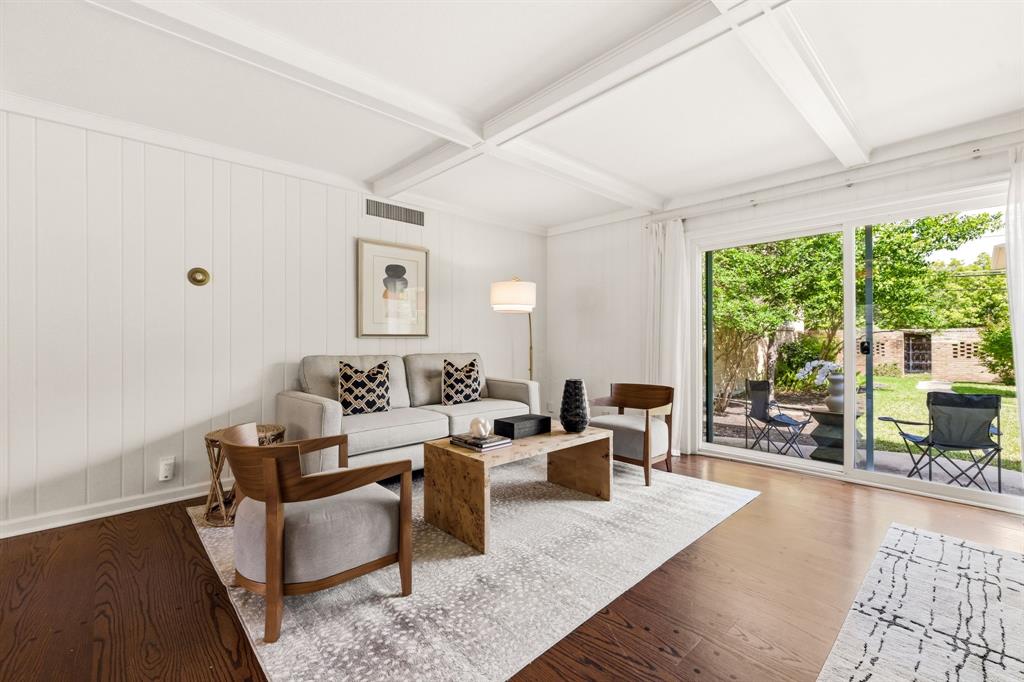 Prestwick Manor Condominiums - Residential