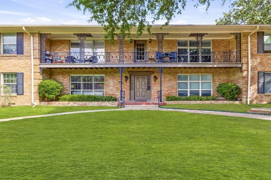 Charming first floor condo! Two bedrooms, two baths, plus two living areas. Wonderful open feeling with light filled rooms.  The second living area opens to the private patio.  Open floor plan. Hardwood floors, kitchen has  stainless  steel appliances. One space covered carport. Excellent investment property or a very desirable residence.