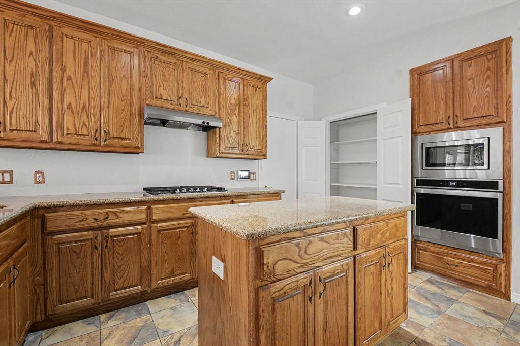 7633 Brownley Place
