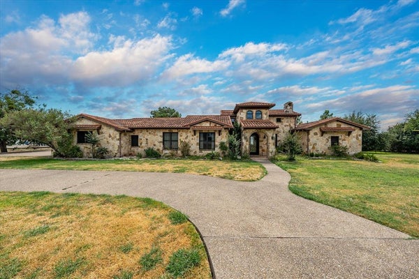 1160 THE SHORES DR, CORSICANA, TX 75109 - Image 1dc976f138d20124ac5d616fcb030c3d/3972816089