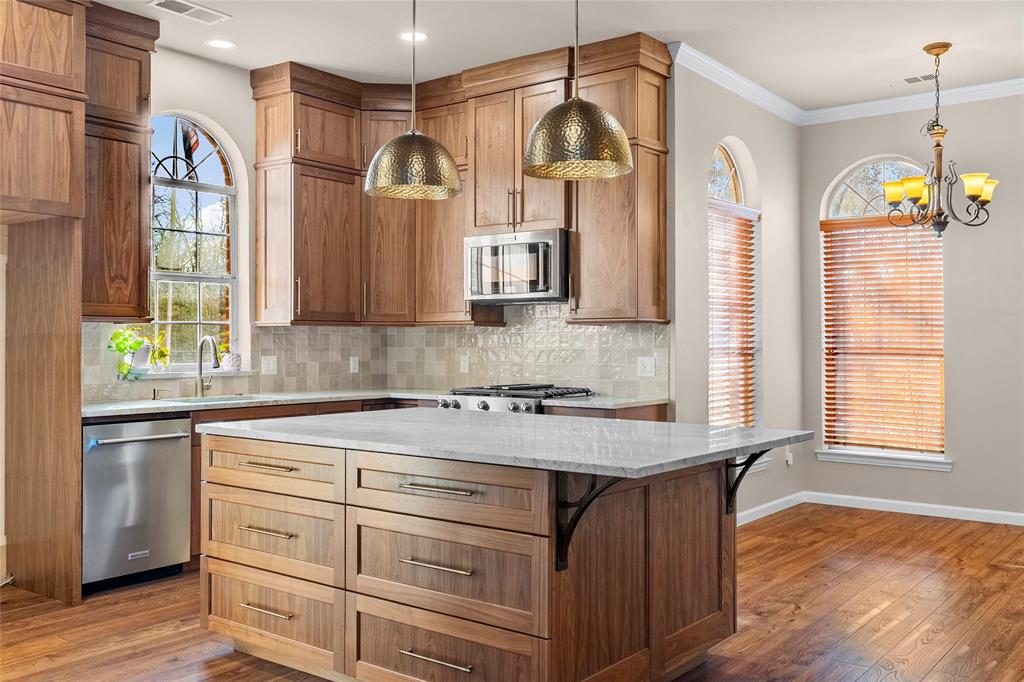 A0107 BARKER REUBEN,TRACT 4-2 - Residential