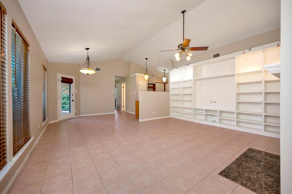 934 Mapleleaf Lane