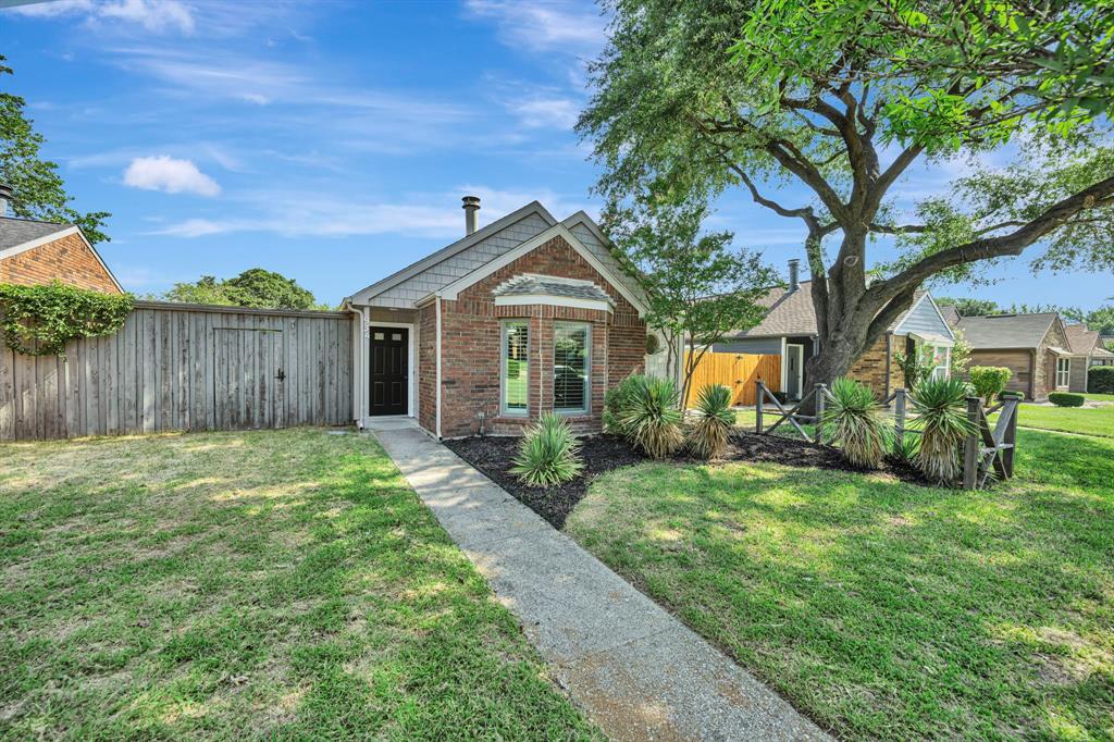 934 Mapleleaf Lane